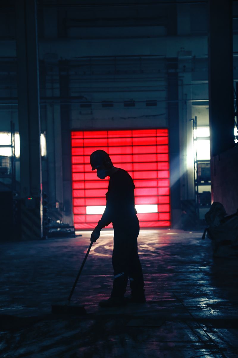 Nettoyage locaux industriels — entrepôts ateliers